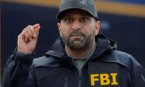 అమెరికా రక్షణ కవచంలో భారీ రంధ్రం!.. ఎఫ్‌బీఐ చీఫ్ రహస్య సందేశాలను దొగలించిన ఇరాన్ హ్యాకర్లు..