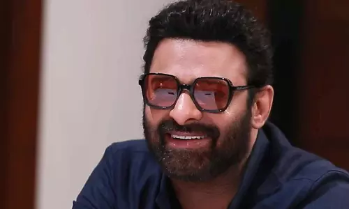 ఒకే ఏడాదిలో ఆ ముగ్గురు హీరోలు 2000 కోట్లు.. ప్ర‌భాస్ ఒక్క‌డే 1800 కోట్లు!