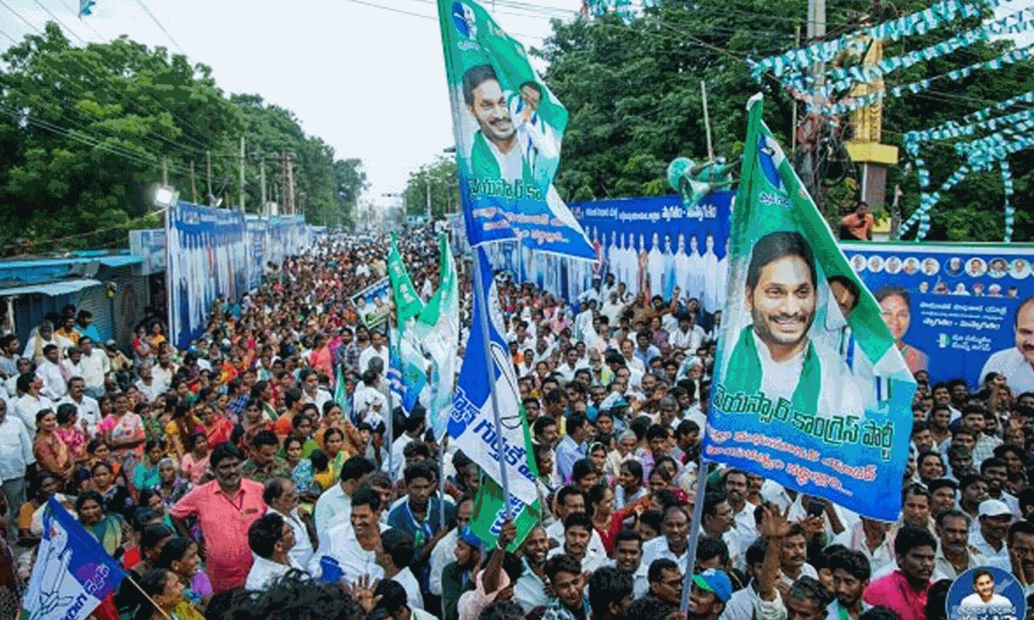 ఘర్ వాపసీ -వైసీపీ కొత్త ప్లాన్ ?