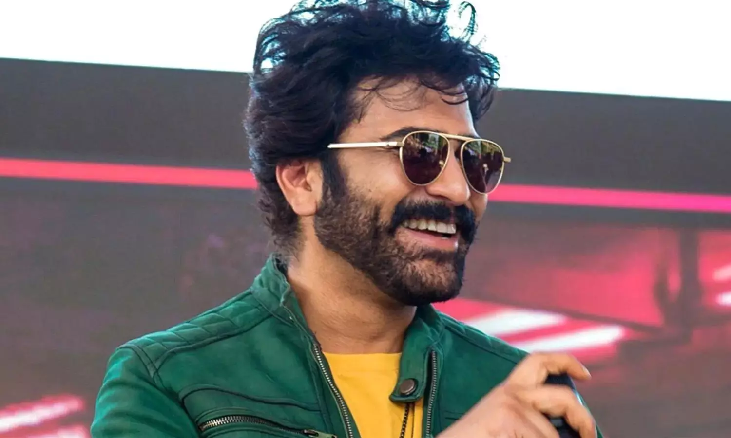 బైకర్ కోసం రోజుకి 32 కి.మీ.. శర్వా డెడికేష‌న్ కు హ్యాట్సాఫ్!