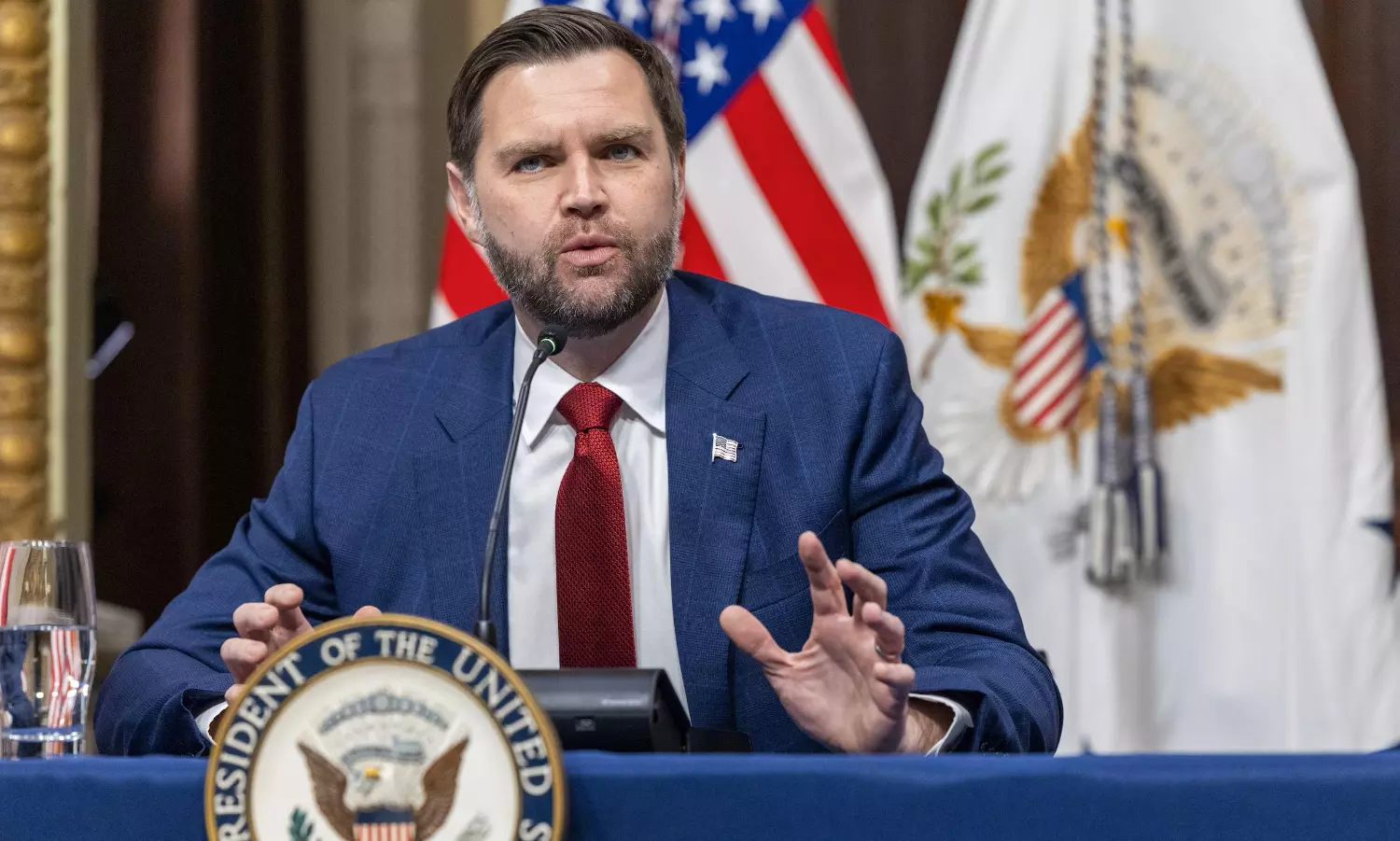 భారత్ కు గుడ్ న్యూస్ : 2028 అమెరికా అధ్యక్షుడు ఆయనే..? భారత్ కు గుడ్ న్యూస్ : 2028 అమెరికా అధ్యక్షుడు ఆయనే..?