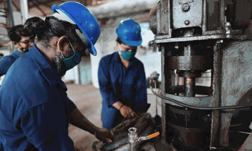 ఎంట్రీ లెవెల్ వైట్ కాలర్ ఉద్యోగుల కంటే కార్మికుల జీతాల్లోనే వేగంగా పెరుగుదల ‘వర్క్ ఇండియా’ నివేదిక!..