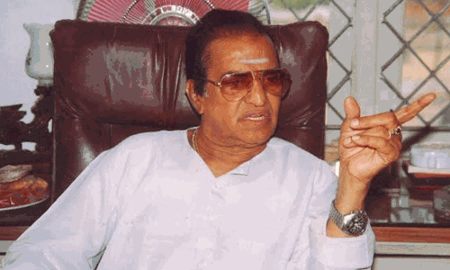ఎన్టీఆర్ రాజకీయాల్లోకి ఎందుకు రావాల్సి వచ్చింది...వెరీ ఇంట్రెస్టింగ్ !