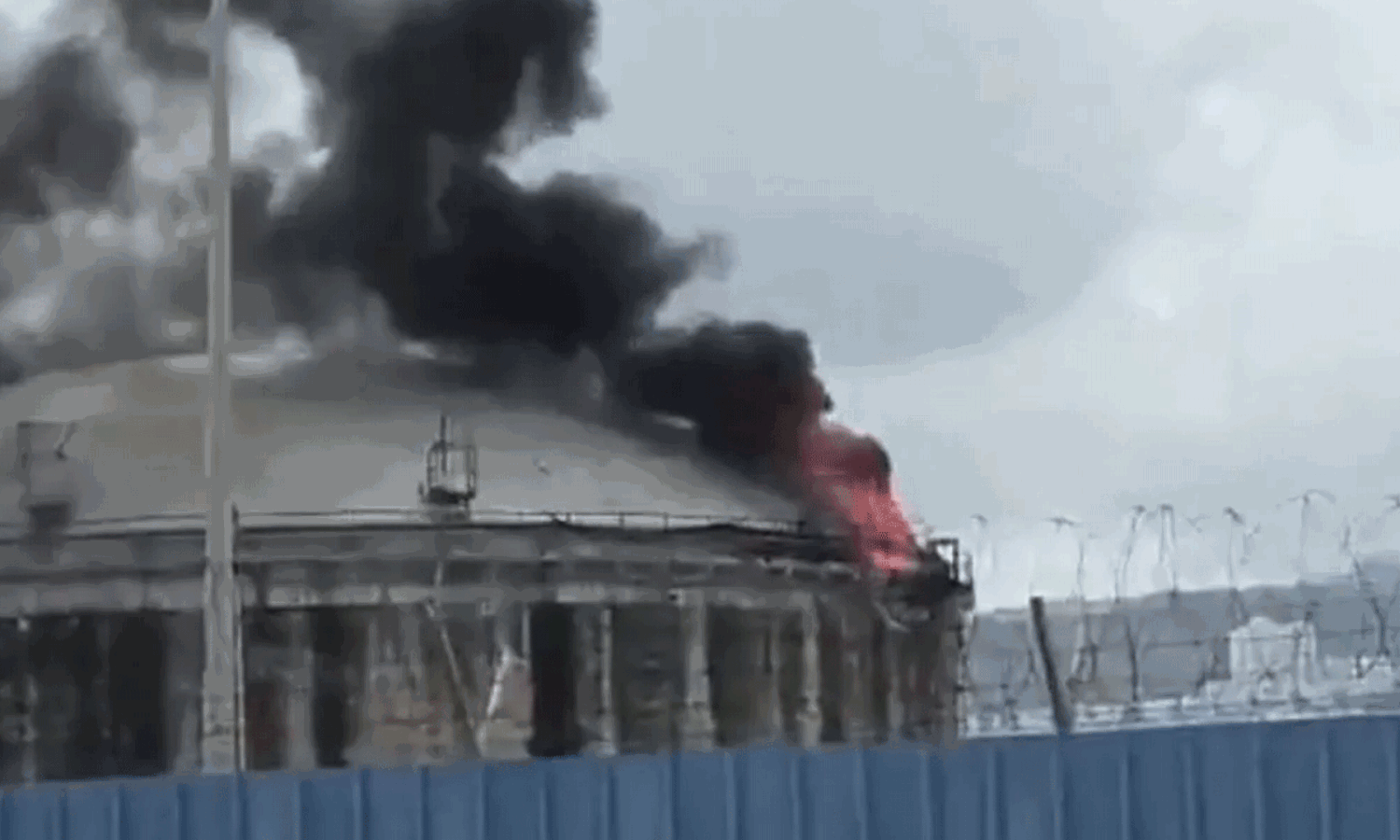 హైఫా ఆయిల్ రిఫైనరీపై ఇరాన్ మిస్సైల్ దాడి.. మంటల్లో మునిగిన ఇజ్రాయెల్ చమురు కేంద్రం హైఫా ఆయిల్ రిఫైనరీపై ఇరాన్ మిస్సైల్ దాడి.. మంటల్లో మునిగిన ఇజ్రాయెల్ చమురు కేంద్రం