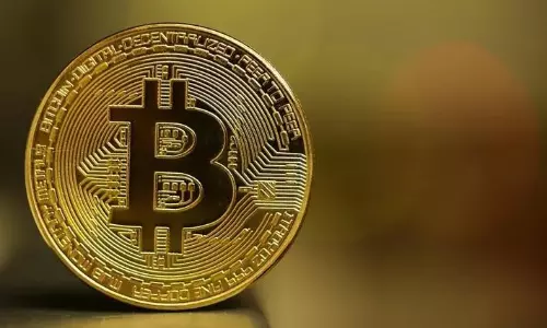 ఎందుకు? ఆర్నెల్లలో అంతలా పడిన బిట్ కాయిన్ విలువ!