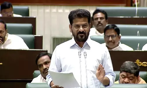 ఒక్క దెబ్బకు రెండు పిట్టలు.. బీఆర్ఎస్, బీజేపీని ఇరకాటంలో పెట్టిన రేవంత్..