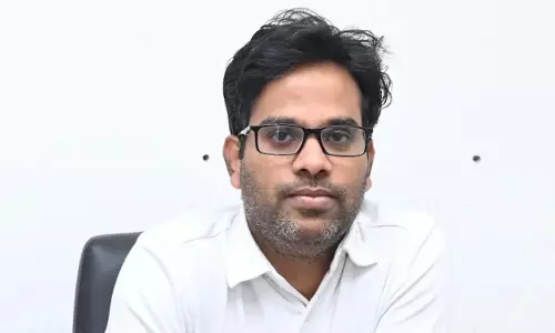 రూటు మారుస్తున్న ‘జాతిరత్నాలు’ దర్శకుడు