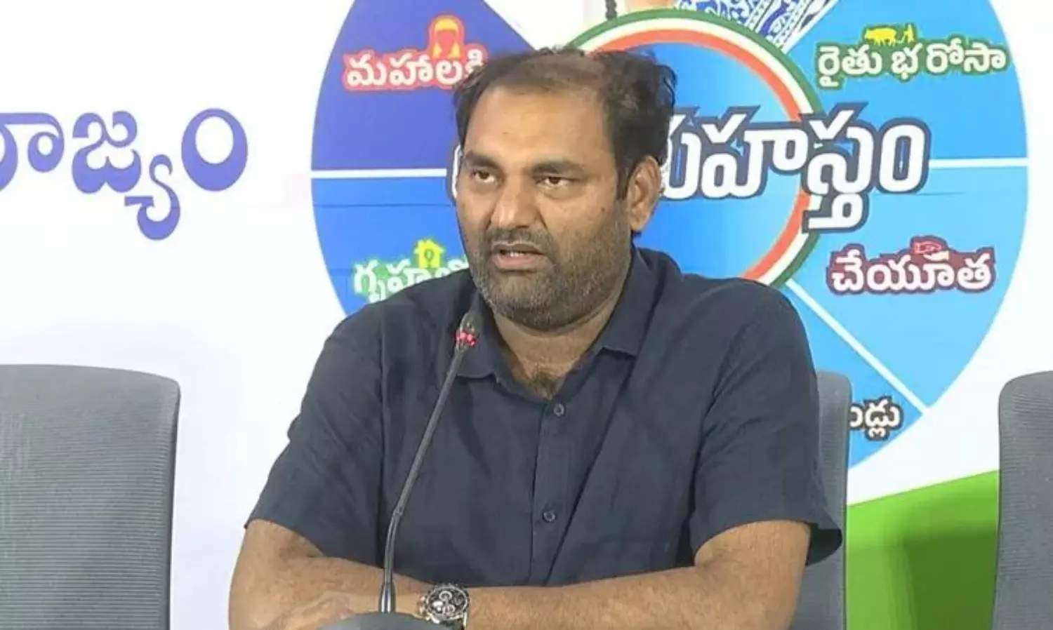 పవన్ గుడుంబా తాగితే తప్పులేదా? సినీ యాక్టర్లందరూ డ్రగ్స్ టెస్ట్ చేయించుకోవాలి.. పవన్ గుడుంబా తాగితే తప్పులేదా? సినీ యాక్టర్లందరూ డ్రగ్స్ టెస్ట్ చేయించుకోవాలి..