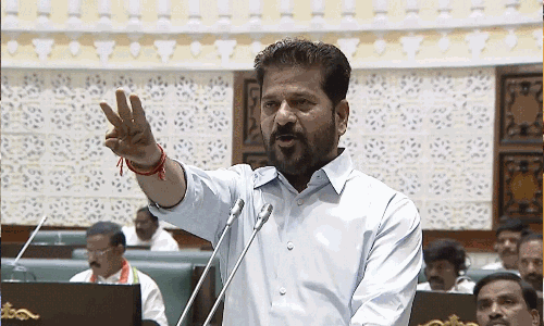 మంత్రిగా ఉండి కూడా భార్యకు బయపడి తన తండ్రిని వృద్ధాశ్రమంలో వదిలేశారు.. సభలో సీఎం రేవంత్ సంచలన సిక్రెట్ రివీల్..