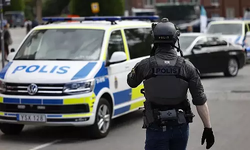 భార్యకు తెలియకుండా లైంగికదాడులు.. ఏకంగా 120 మందితో ఆ పని.. తీవ్రమైన నేరంగా కేసు నమోదు..