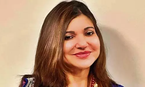 అరుదైన వినికిడి సమస్యతో బాధపడుతోన్న ప్ర‌ఖ్యాత‌ గాయ‌ని!