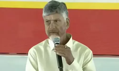 ఎంత దాచాల‌న్నా.. బాబు బ‌య‌ట‌పెట్టేస్తున్నారు.. !