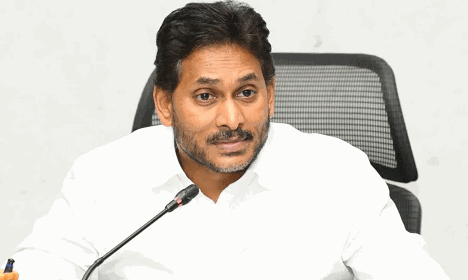 Jagan Sensational Press Meet: Amaravati, PK, CBN And More!