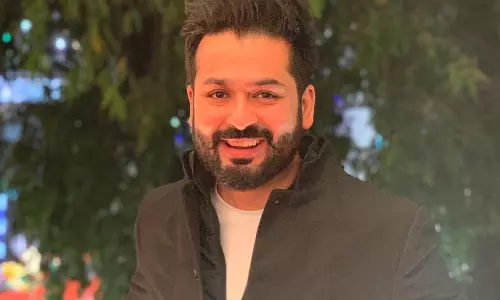 Director’s Everyday Tweets On Technicians Is Just Wow