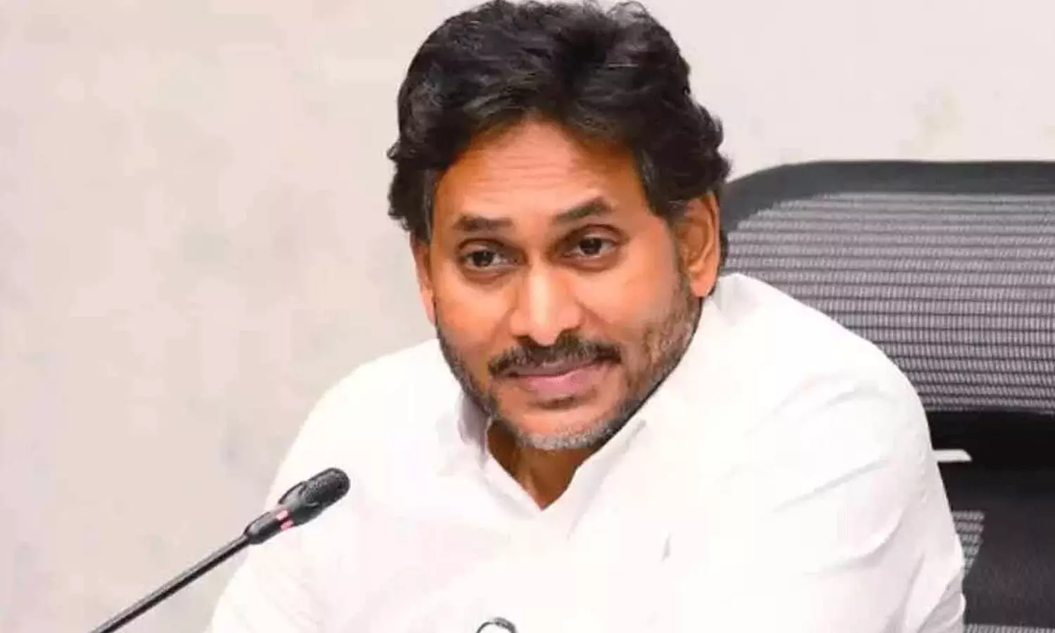 మంచి ఆలోచన ని చెప్పినా బాబు ఊహూ...జగన్ మార్క్ సెటైర్లు!