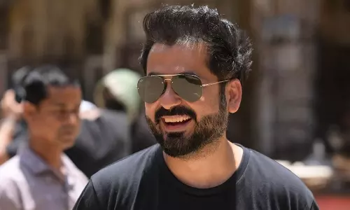 ఆదిత్య కోసం మెగా హీరోలు క‌ర్చీప్!