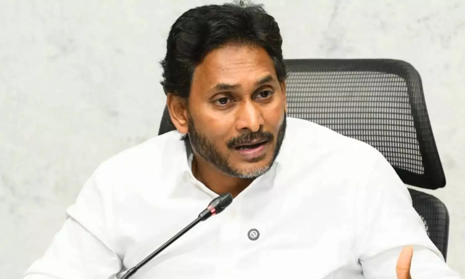 అధికారం ఎండమావిగన్...వైసీపీలో కలవరం ?