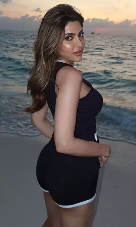Nikki Tambolis Dreamy Maldives Vacation Wins Hearts