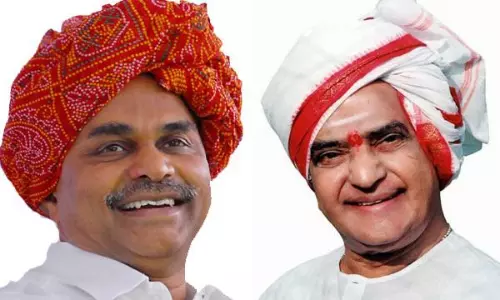 ఎన్టీఆర్ వైఎస్సార్ ఎప్పటికీ రాజకీయ అస్త్రాలేనా ?