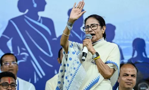 నందిగ్రామ్ లో ఓడిన మమతకు భవానీపూర్ లో టఫ్ ఫైట్