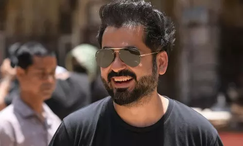 తోటి ద‌ర్శ‌కుల‌కు స్ఫూర్తినిచ్చే సొంత గొంతుక‌.. వంగాపై ఆదిత్యాధ‌ర్ ప్ర‌శంసలు!