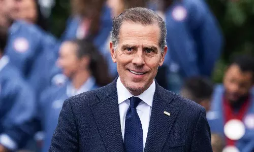 అప్పుల భారంతో అమెరికా వీడిన అమెరికా మాజీ అధ్యక్షుడి కొడుకు