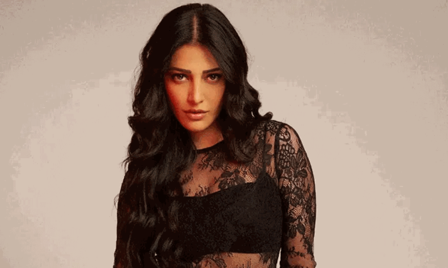 లెజెండ్ ముందు గానం కాళ్లు చేతులు ఒణికాయి!