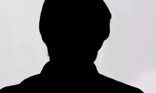 యంగ్ హీరో రియాల్టీ బ‌య‌ట పెట్టే ప్లాన్ లో!