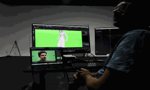 టెక్ గురూ సంచ‌ల‌నం: టాలీవుడ్ నిర్మాత‌లు భ‌య‌ప‌డుతున్నారు!