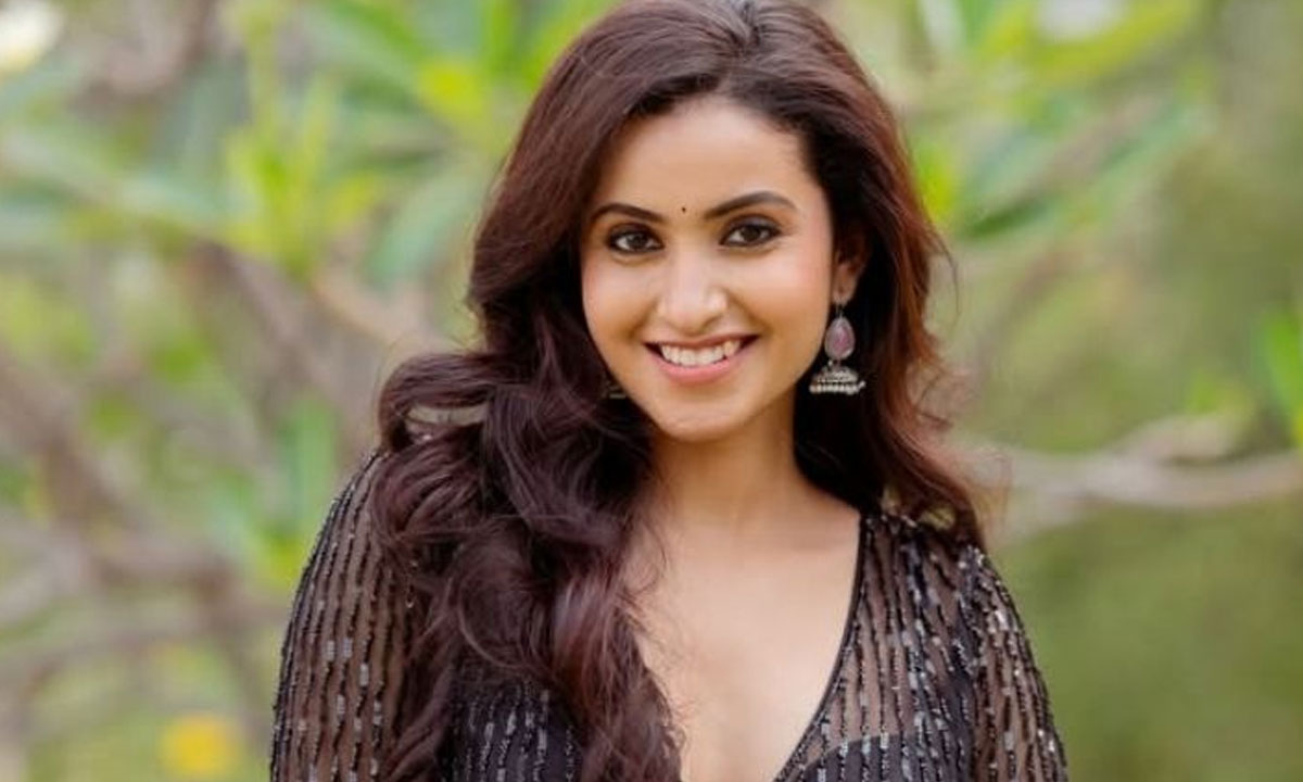 Deepika Pilli Denies Marriage Rumors with Sudheer as AI-Generated Photo Goes Viral