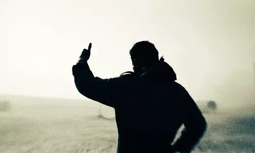 ఆస్తులు..అంతస్తులు చూసి చెల్లి పెళ్లి చేయ‌లేదు!