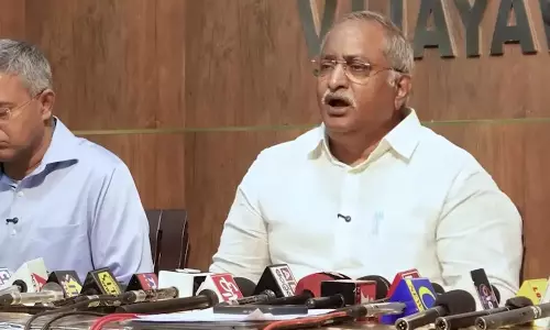 జగన్ ని మించి ఏబీవీ...కట్ చేస్తే అలా !