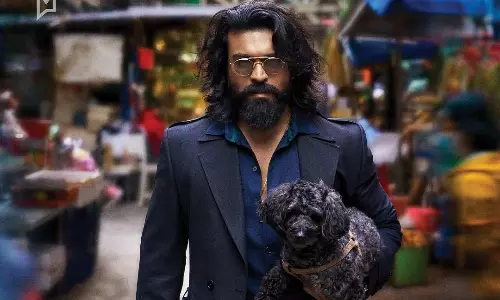 పెద్ది లుక్కుతో చరణ్ స్టైలిష్ స్వాగ్!