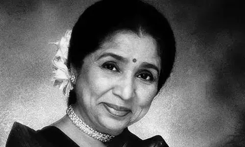 షాకింగ్‌: నేప‌థ్య గాయ‌ని ఆస్తులు 250 కోట్లు?