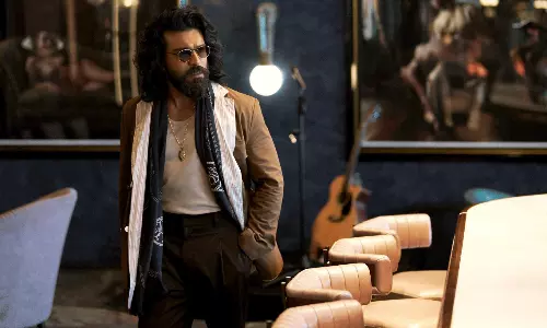 విక్టోరియా హార్బర్‌లో చరణ్ ఫొటోషూట్… ఫ్యాన్స్ ఫిదా