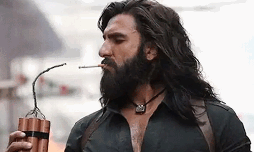 ధురంధ‌ర్‌..బాలీవుడ్ అంత దారుణంగా ఆలోచించిందా?