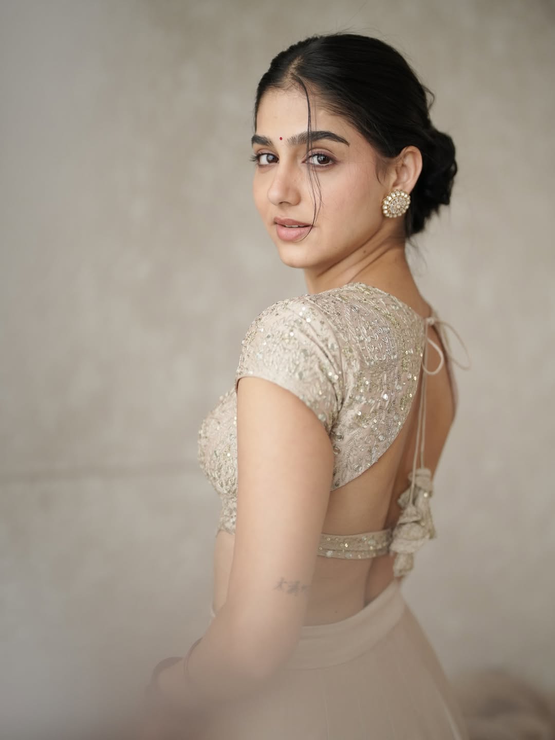 Anaswara Rajan Stuns in Elegant Ethnic Graceful Look Anaswara Rajan Stuns in Elegant Ethnic Graceful Look