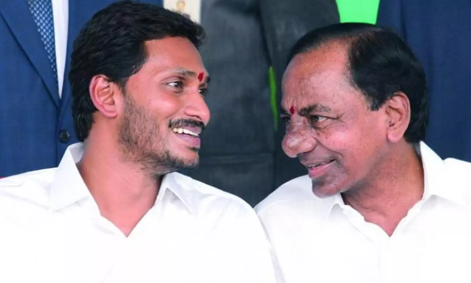 డీలిమిటేషన్...జగన్ అలా కేసీఆర్ ఇలా ! డీలిమిటేషన్...జగన్ అలా కేసీఆర్ ఇలా !