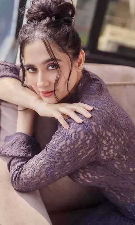 Sanjeeda Shaikh’s Graceful Purple Look Captivates Fans