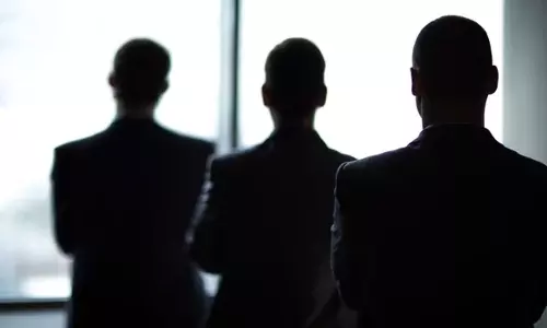 స్టార్ హీరోల బాడీ గార్స్డ్ జీతాలు ఎలా ఉంటాయంటే?