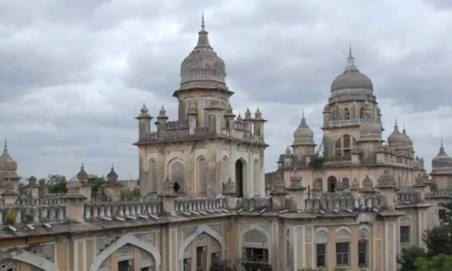 ఉస్మానియాలో ర్యాగింగ్.. పీజీ విద్యార్థి సూసైడ్