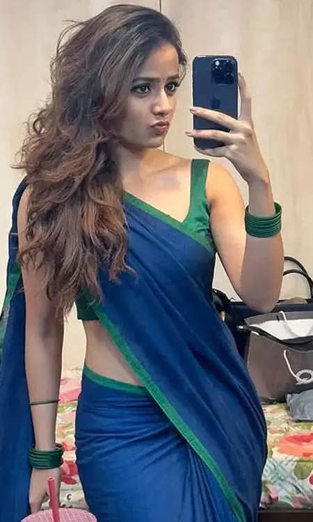 Vaishnavi Chaitanyas Chic Saree Look Goes Viral