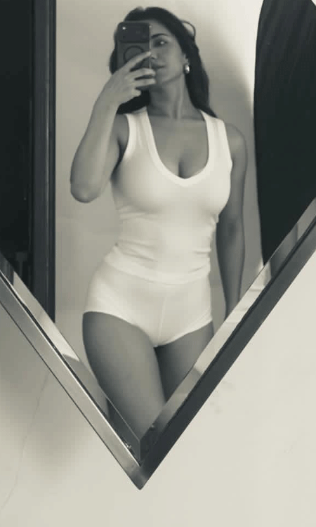 Ruhani Sharma Stuns in Chic Black-and-White Mirror Selfie with Effortless Elegance