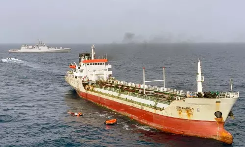 హార్ముజ్ జలసంధిలో ఉద్రిక్తత.. భారత నౌకలపై ఇరాన్ బలగాల కాల్పులు