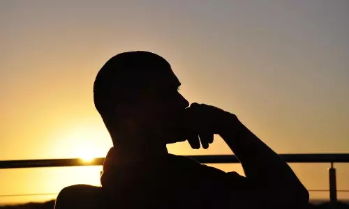 లైఫ్ అంటే లైట్ కాదు బ్రో !