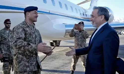 పాకిస్తాన్ తో దోస్తీ.. అమెరికాకు టెన్షన్ పట్టుకుందా?