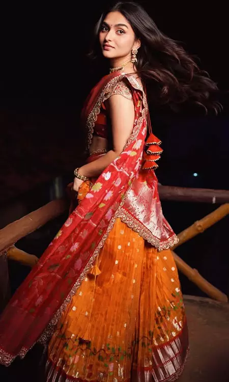 Kayadu Lohar Shines as a Perfect Telugu Ammayi