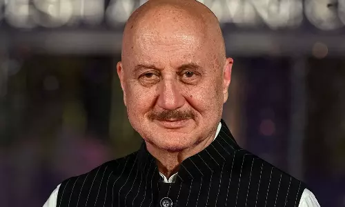 నట గురువు ఆర్థిక కష్టాలు: వేల కోట్ల ఇండస్ట్రీలో ఉన్నా బ్యాంకు ఖాతాలో రూ.400 లేదు!