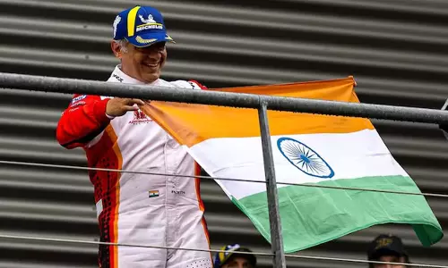 అజిత్ రేసింగ్‌లో మళ్లీ సత్తా.. అంతర్జాతీయ వేదికపై భారత జెండా రెపరెపలు!