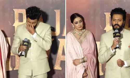 వేదిక‌పై రితీష్- జెనీలియా క‌న్నీళ్లు.. భావోద్వేగానికి అస‌లు కార‌ణం?